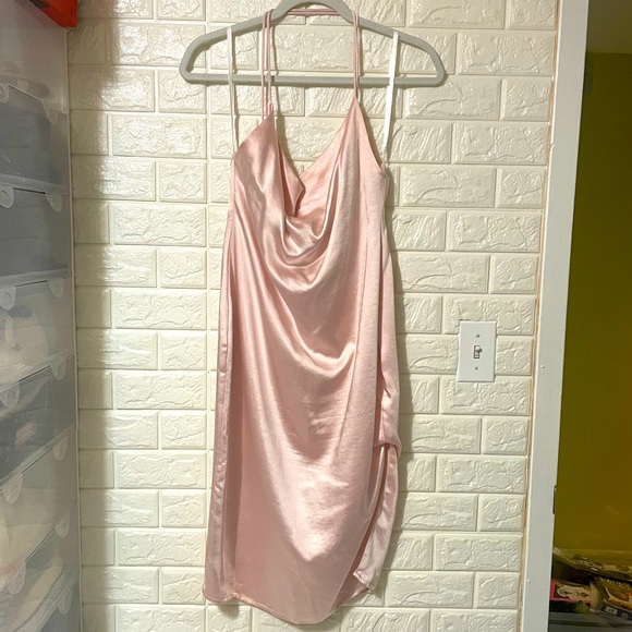 Superdown Billie drape midi Dress - Picture 5 of 13